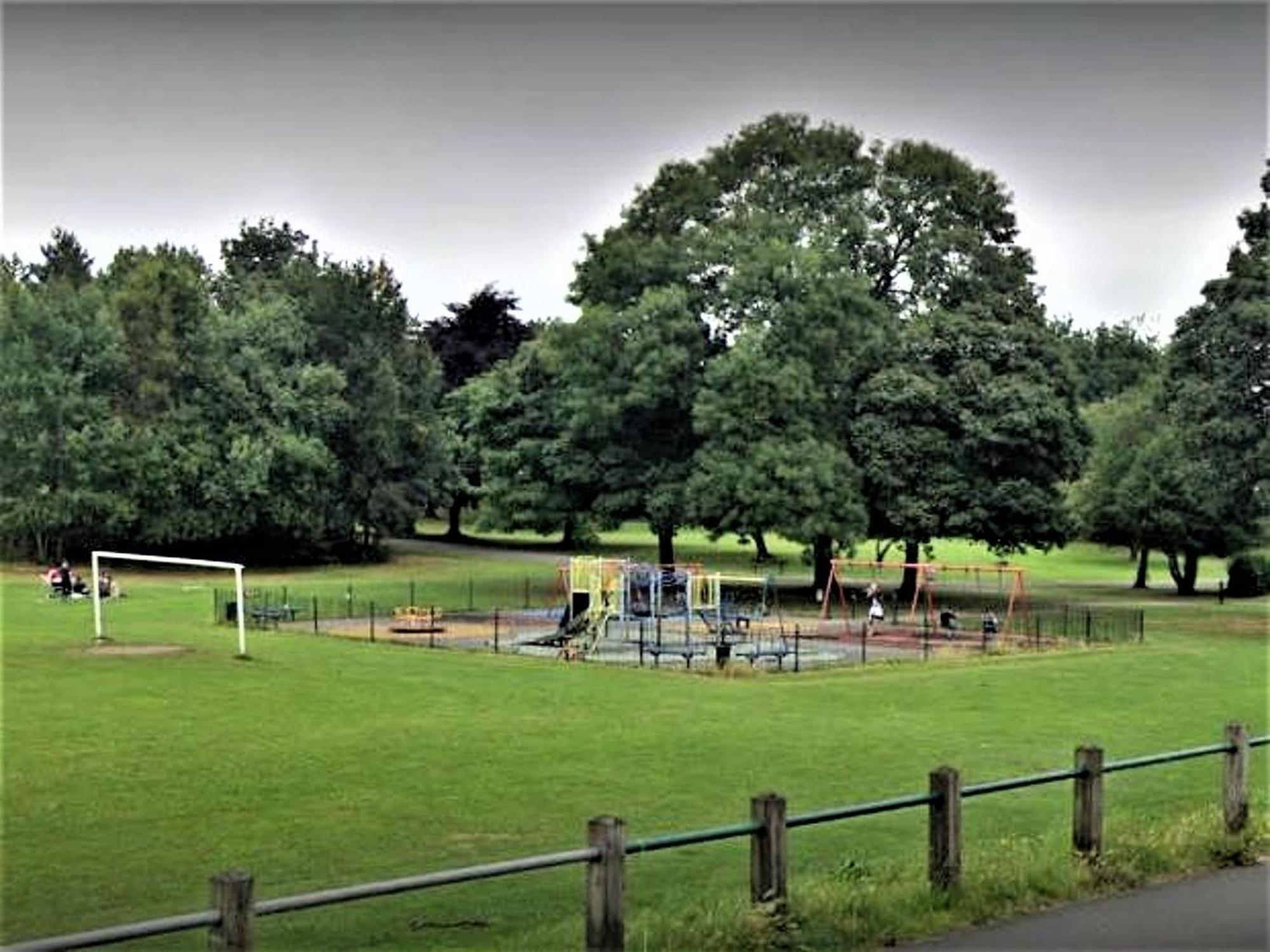 Homestay -rc7h- For Your Relaxed & Cosy Free Parking Leeds (West Yorkshire)